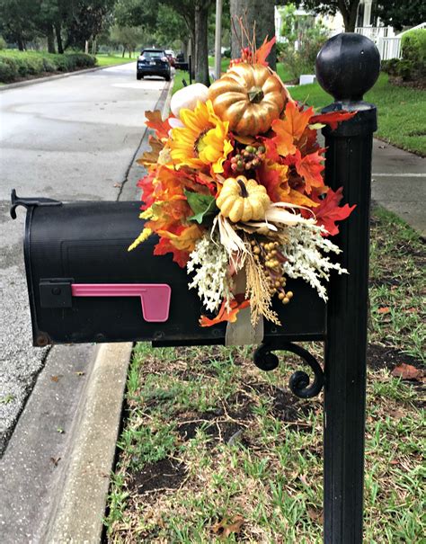 decorating an old metal mail box|decorating around mailbox at street.